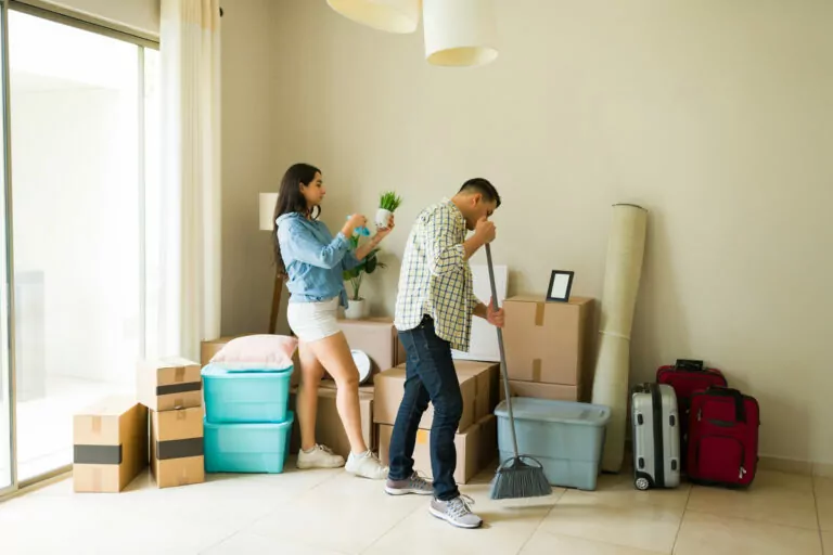 Are Tenants or Landlords Responsible for Cleaning When Tenants Move Out – Explained