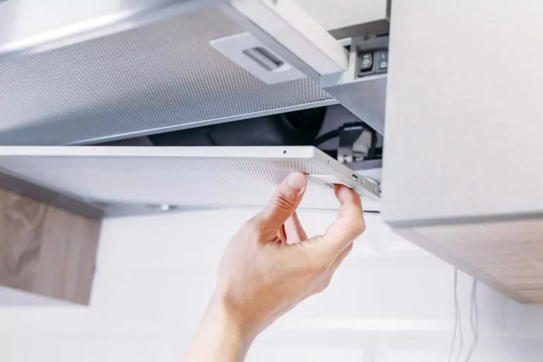 A Complete Guide on How to Clean Your Kitchen Exhaust Fan